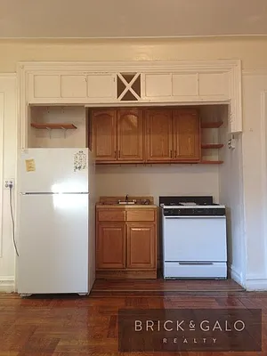 Rented by BRICK & GALO REALTY CORP | media 9