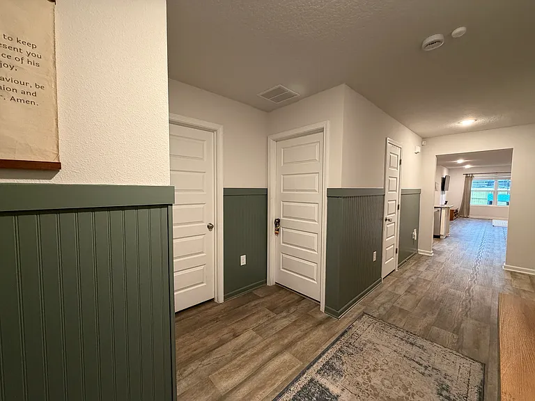 5699 Guinevere Ln — Photo 5