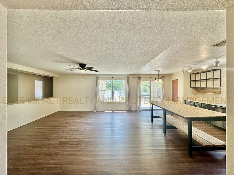 10930 S San Clemente Camino — Photo 4