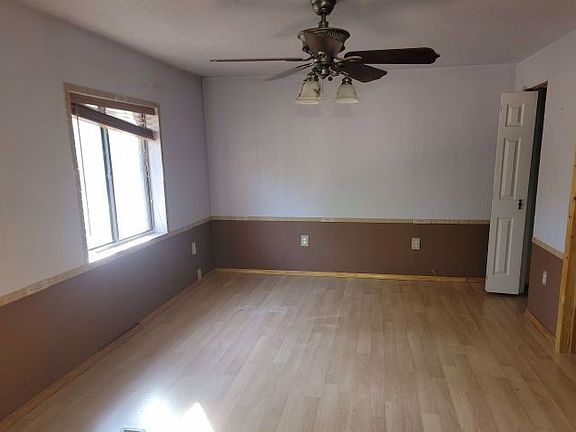 5th image of 1059 Timberlake Rd
