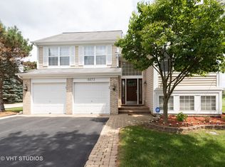 6073 Club House Ct, Gurnee, IL 60031