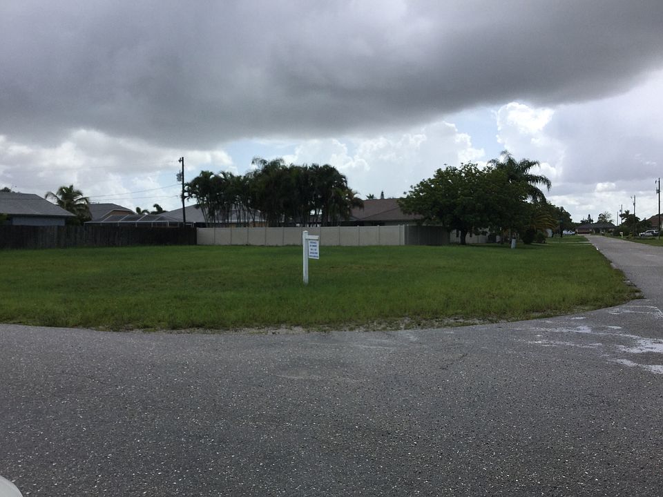 2nd image of 3823 SW 7th Ave