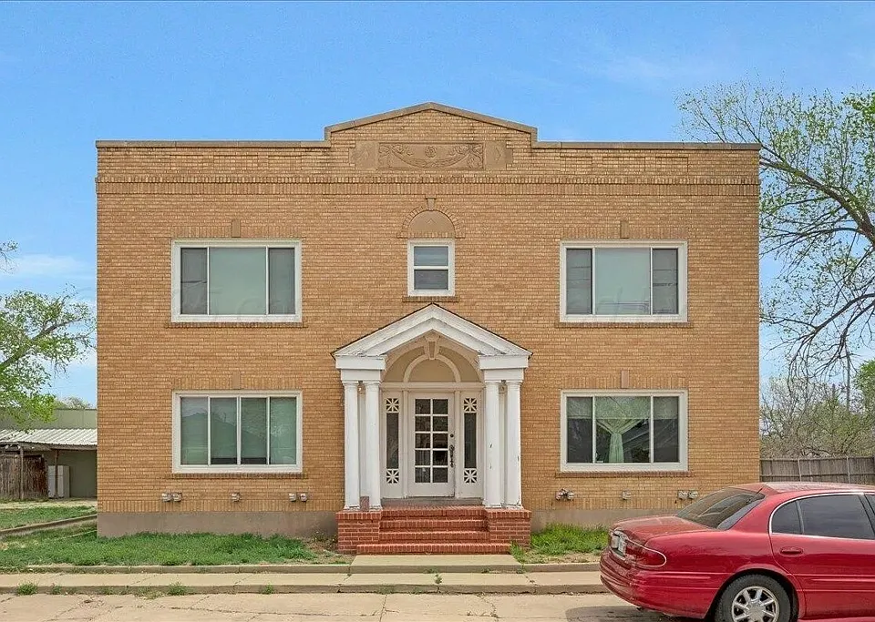 Building Photo 3