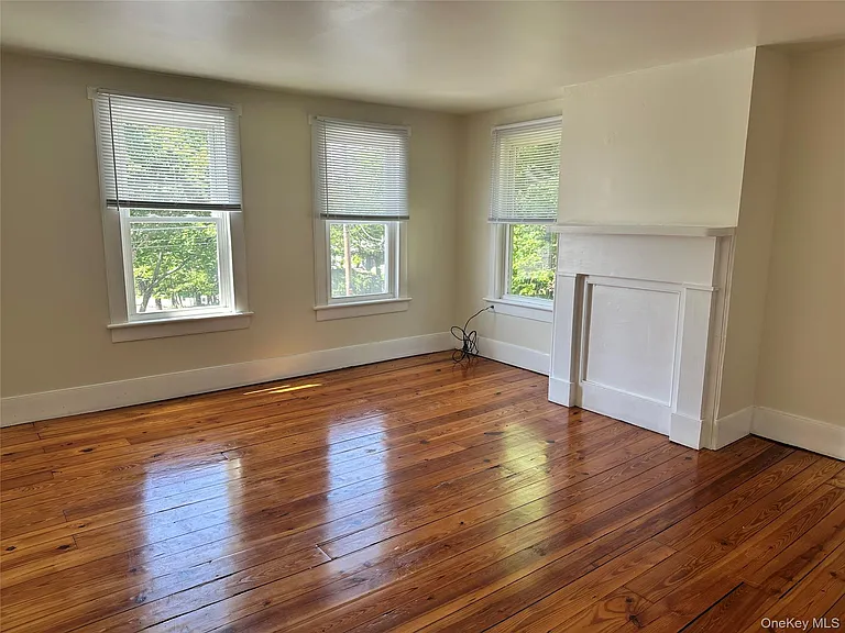 82 State St — Photo 8