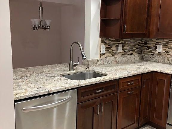 4th image of 15309 Diamond Cove Ter APT D