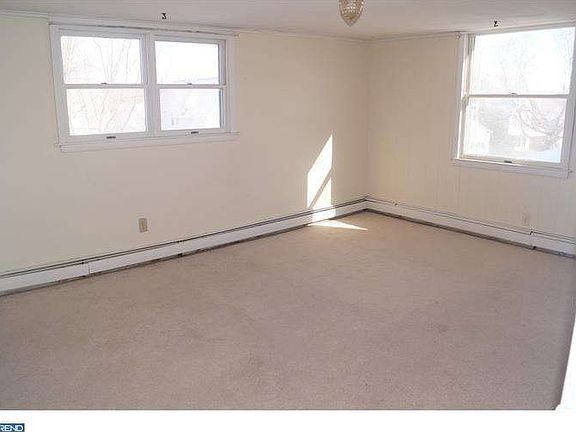 5th image of 62 Atlantic Ave
