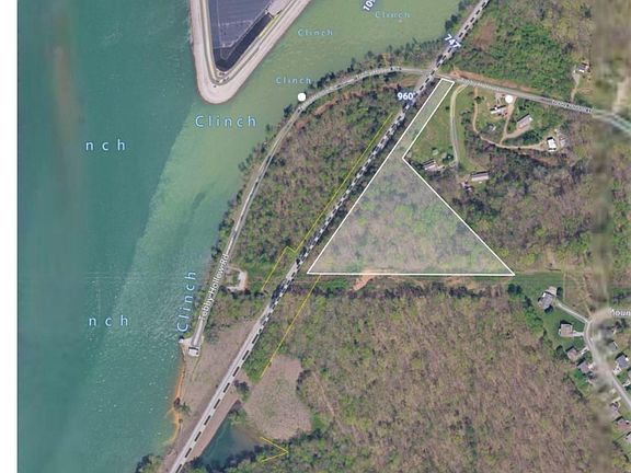 3rd image of Tobby Hollow Ln