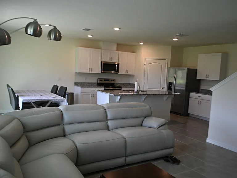 1341 Middle Lake Dr — Photo 4