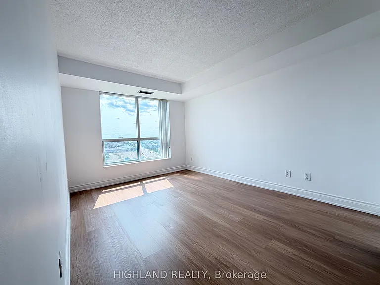 2545 Erin Centre Blvd #1509 — Photo 8