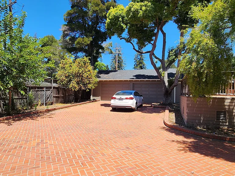 1116 Pismo St — Photo 4