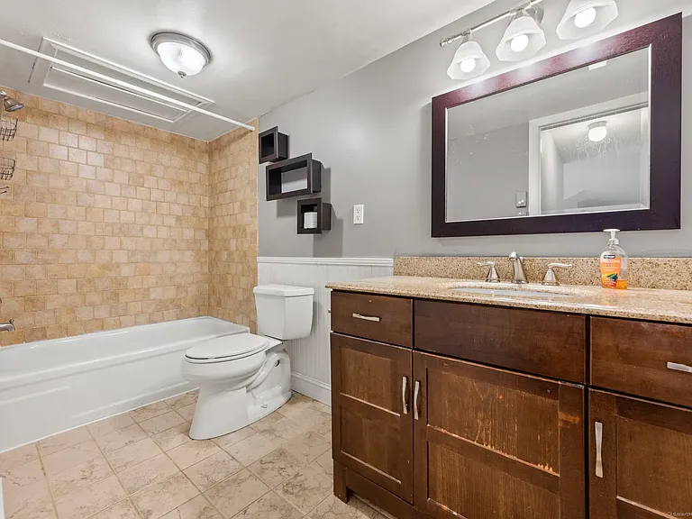 28 Candlewood Dr — Photo 7