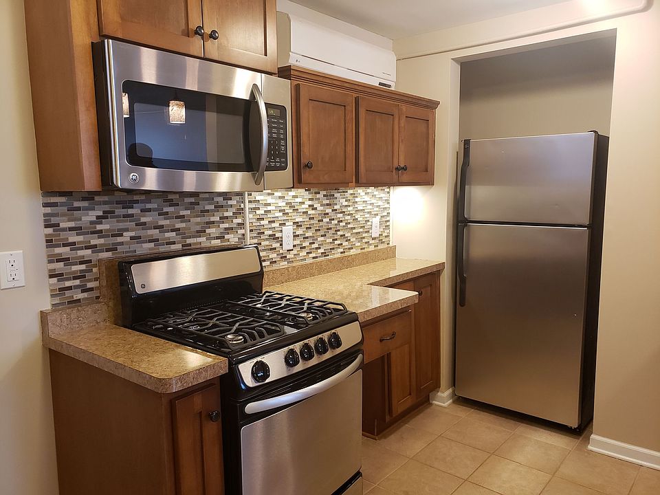 1st image of 4815 Nicollet Ave #201