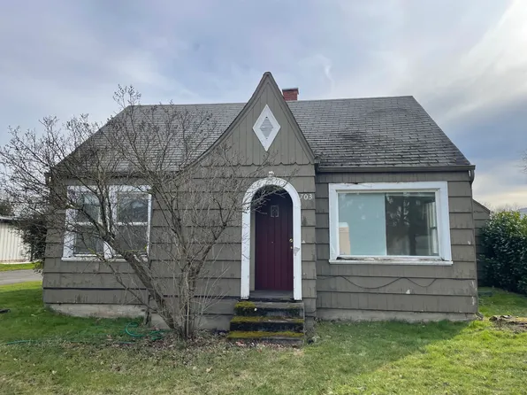703 Harlow Rd, Springfield, OR 97477