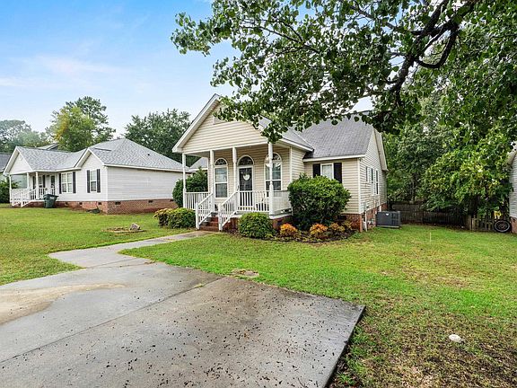 3rd image of 225 Hallie Hills Pl