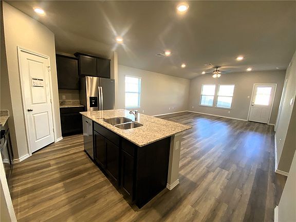 2nd image of 2217 Spyglass Dr