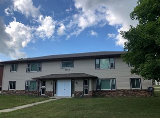 1165 S I Ave #3, Nevada, IA 50201