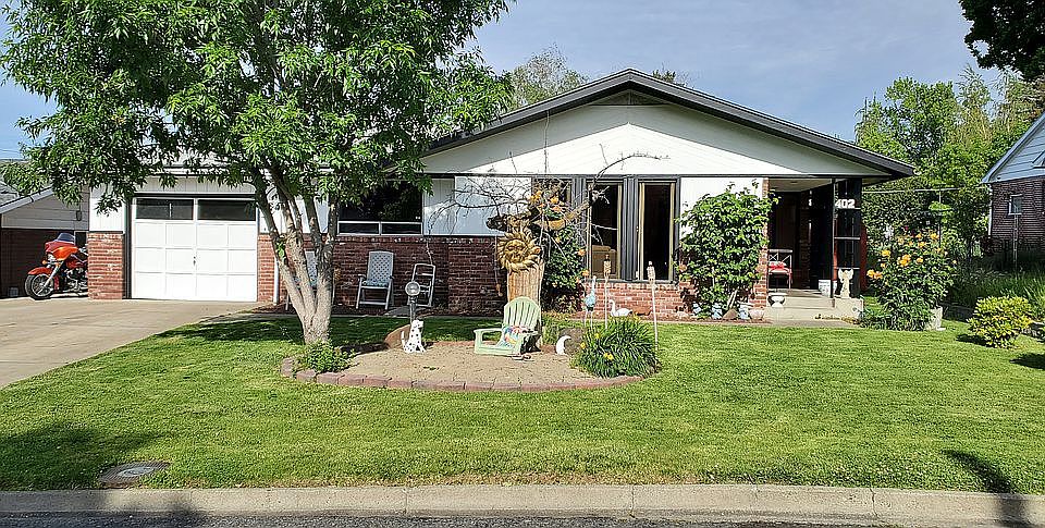 1st image of 402 S 31st Ave