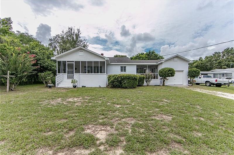1st image of 948 Carlton Ave