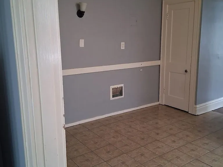 5028 Mardel Ave #2 — Photo 12