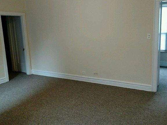 5th image of 5166 S King Dr #1