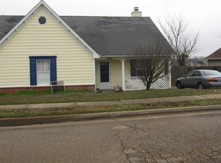 7082 Amberly Way Dr, Cordova, TN 38018
