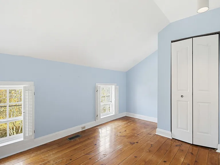 947 Oella Ave — Photo 20