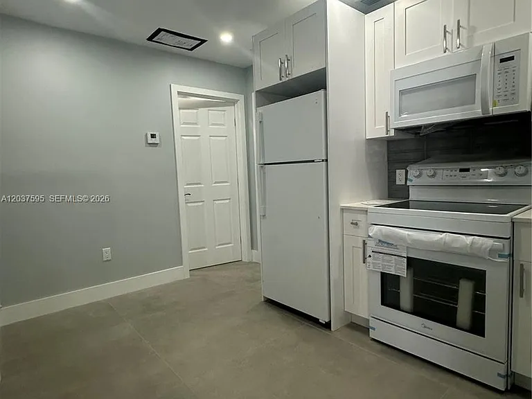 1628 NW 15th St #B — Photo 3