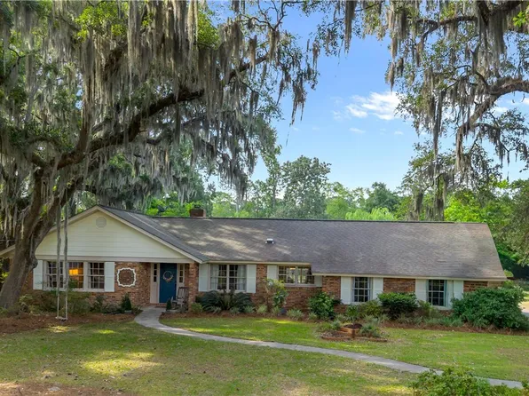 472 Strathy Hall Drive, Richmond Hill, GA 31324