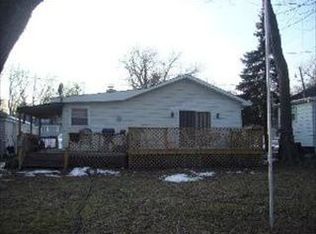 41787 N Circle Dr, Antioch, IL 60002