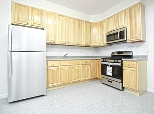 21-05 25th Rd #1F, Astoria, NY 11102