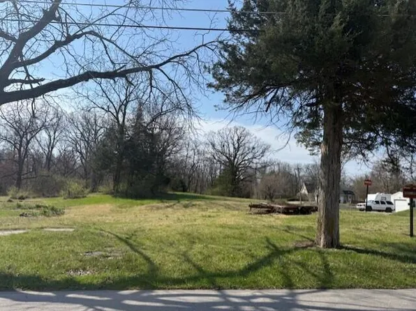 1130 Franklin St, Moberly, MO 65270