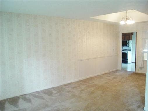 3rd image of 5735 S Benton Ave