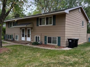 9246 Syndicate Ave, Circle Pines, MN 55014