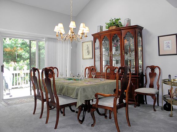 Open and airy dinningroom