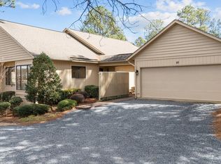 80 Lake Point Dr, Southern Pines, NC 28374