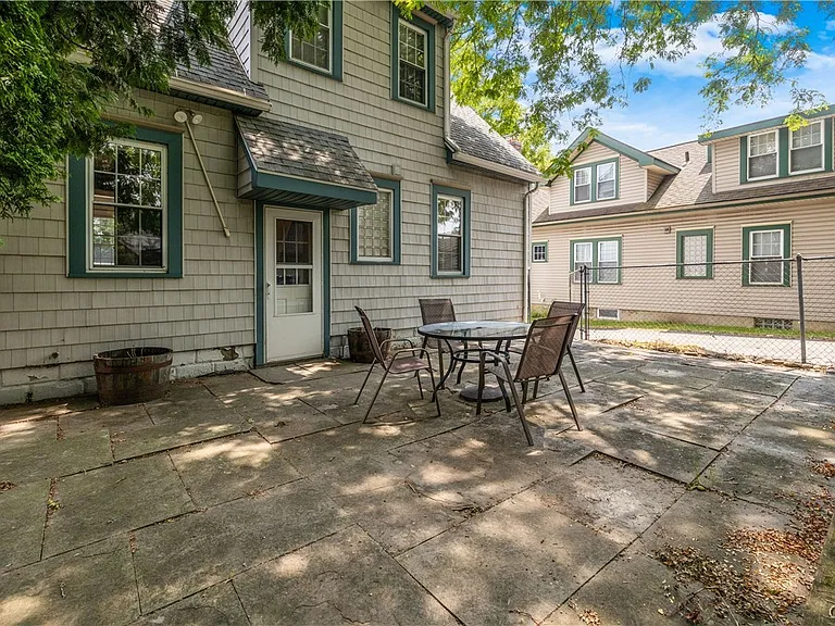 448 Buckingham Ave — Photo 26
