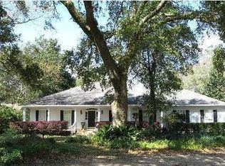 21 Soldiers Route St, Spanish Fort, AL 36527