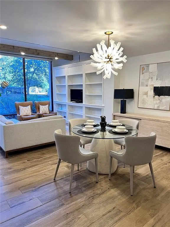 1 bed, 1.0 bath, 1255 sqft, $2,600 — Photo 2
