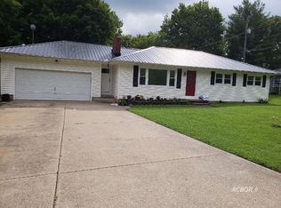 186 Greenbriar Dr, Gallipolis, OH 45631