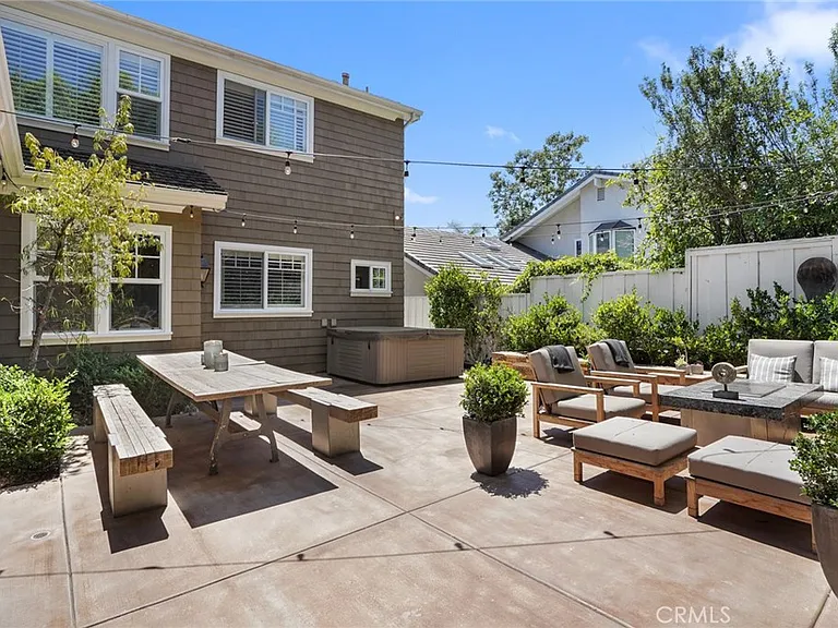 1836 Port Stanhope Pl — Photo 43
