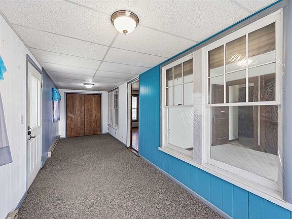 3rd image of 406 4th St