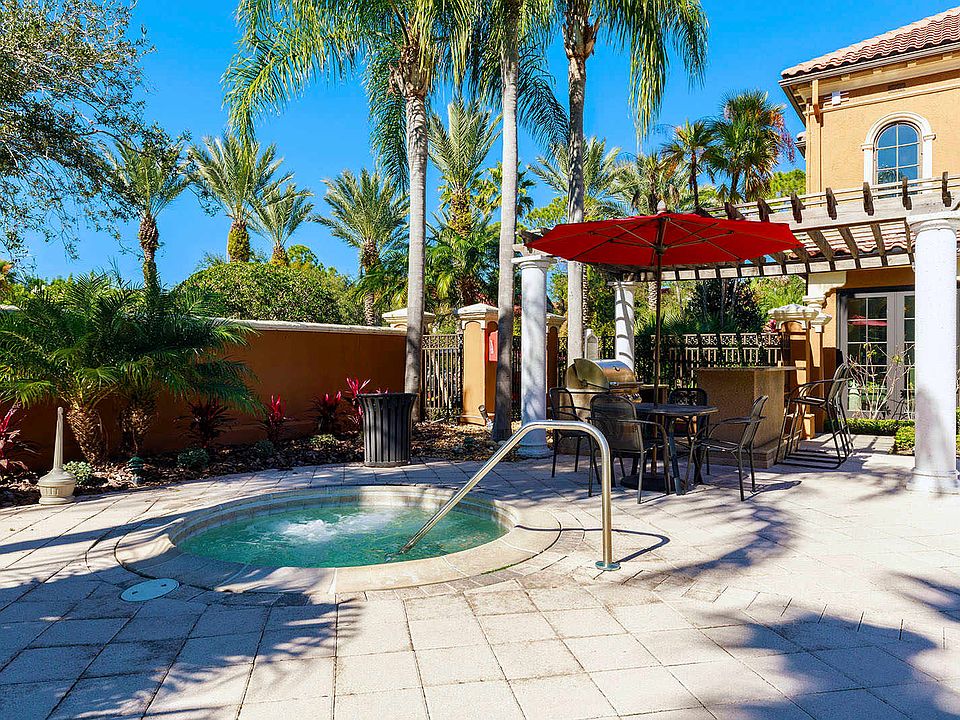 Outdoor spa & seating