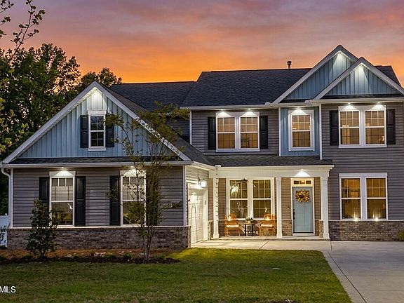 3rd image of 315 Neuse Drive