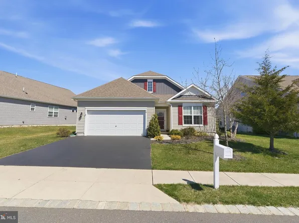 16 Raccoon Ln, Barnegat, NJ 08005