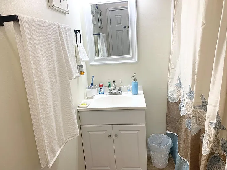 391 Riverside Dr — Photo 5