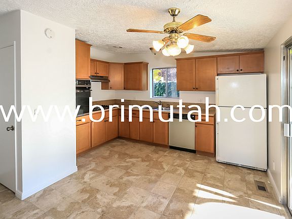 5th image of 4646 S Tina Way
