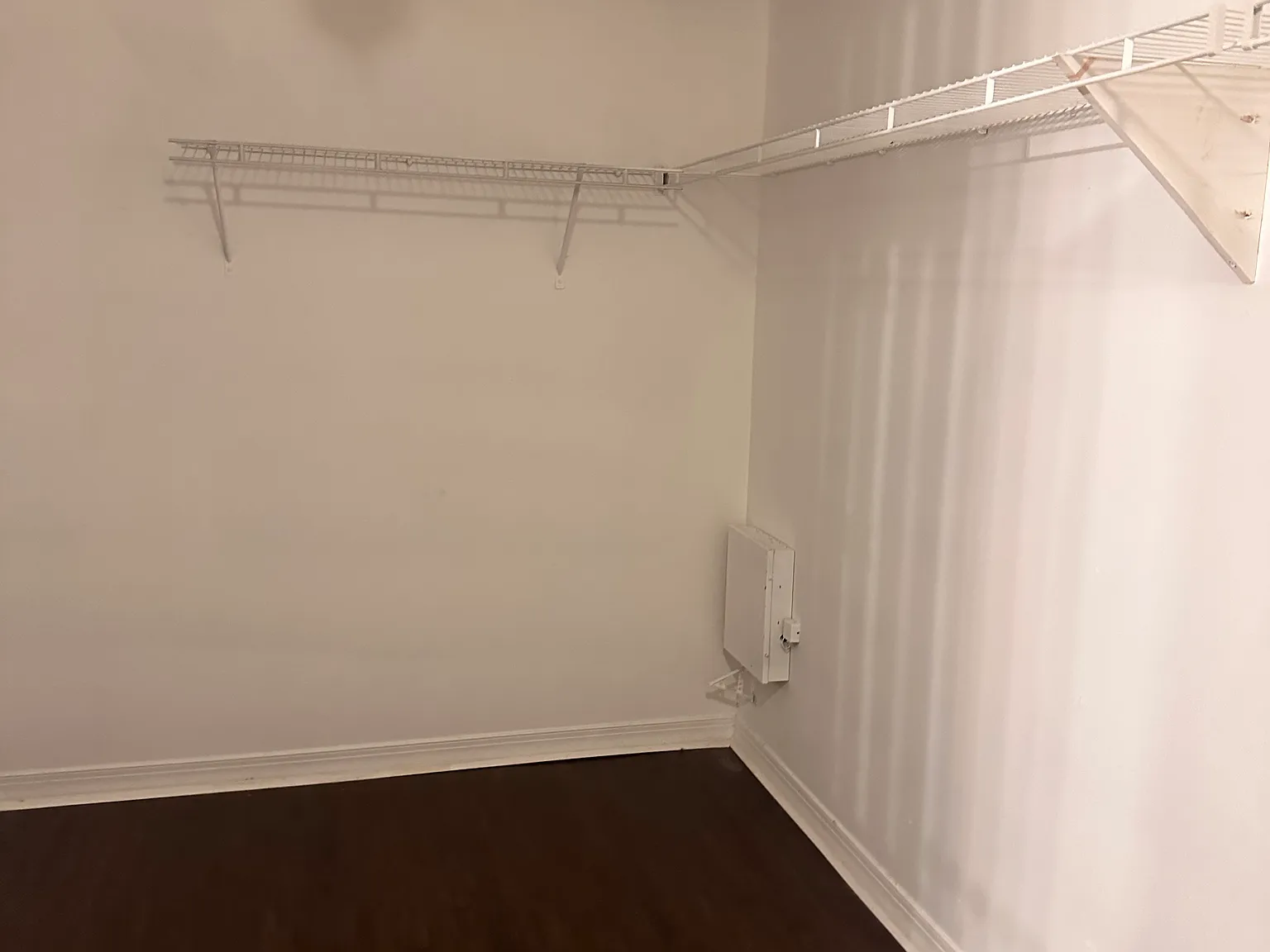 3 bed, 2055 sqft, $2,100 — Photo 4