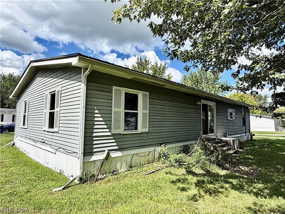 4th image of 3202 Dove Dr