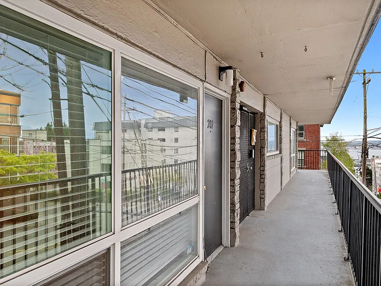 The Max Apartments — Photo 13