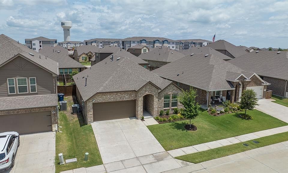 1st image of 114 Colony Way